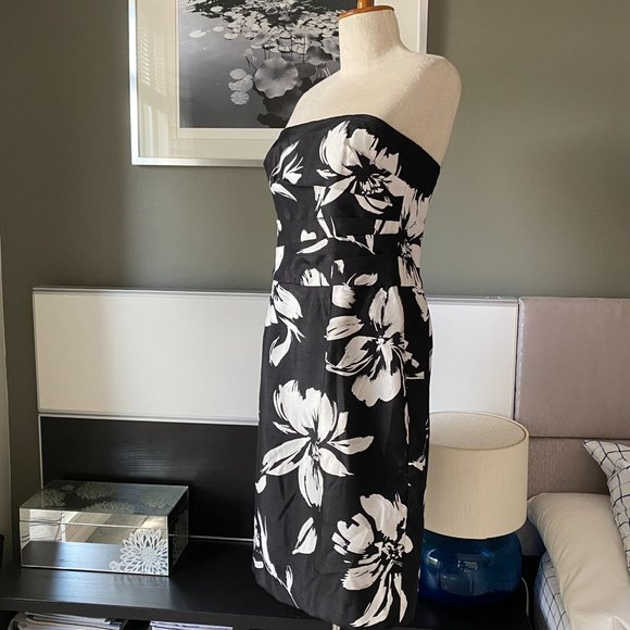 ❤️ White House Black Market Strapless Party Dress US 4 - G204 - Picture 3 of 10